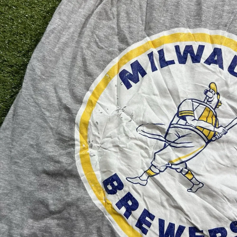 Milwaukee Brewers Women’s Fanatics V-Neck T-Shirt Navy MLB NWT S